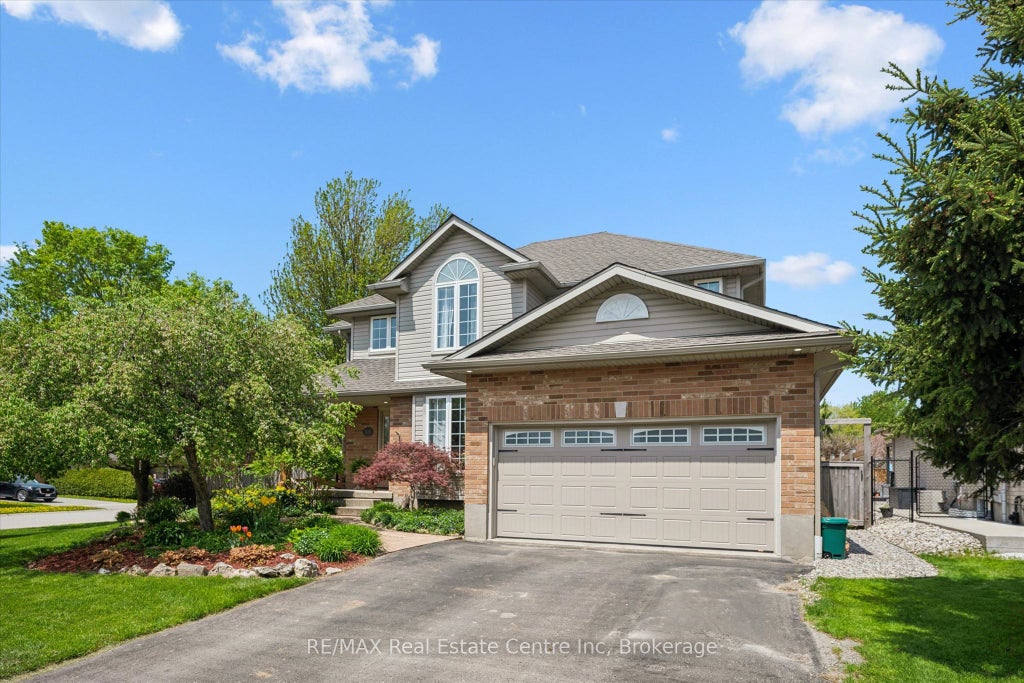 Photo of 332 Daniel Crescent, Centre Wellington, ON N0B 1S0 (MLS # X13150484)