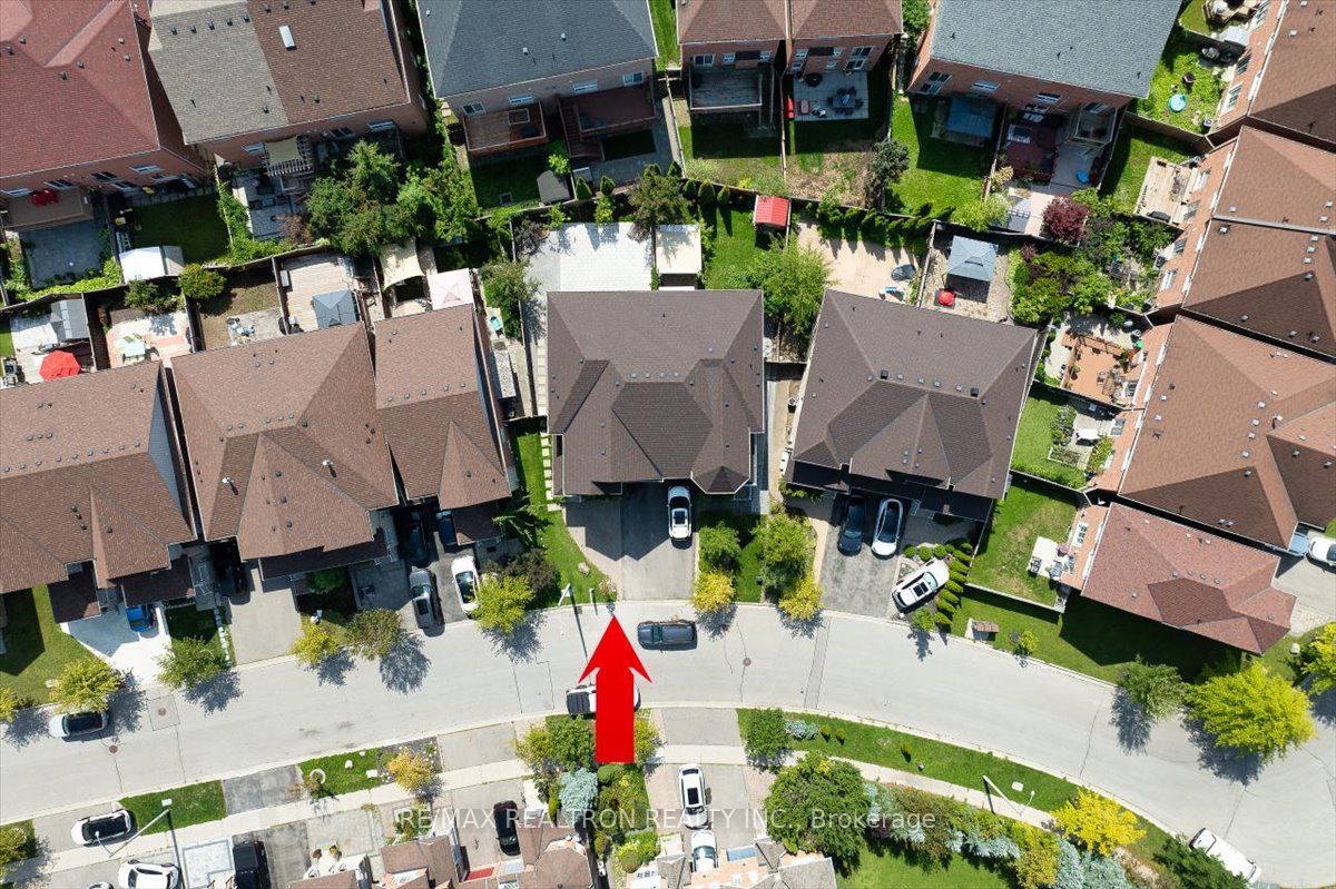 37 Lebovic Drive