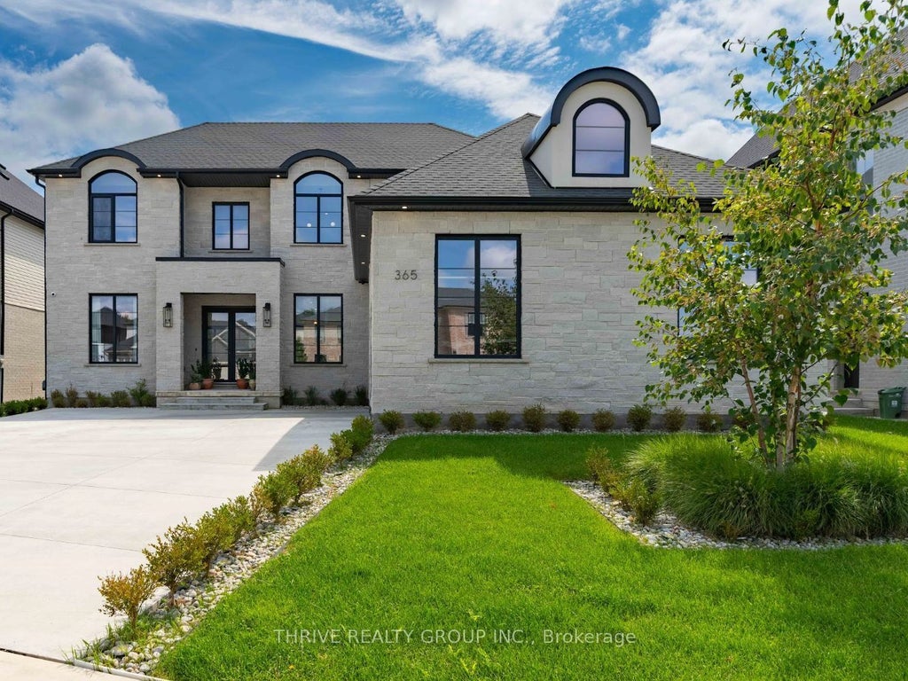Photo of 365 MANHATTAN Drive, London South, ON N6K 0L5 (MLS # X13717022)