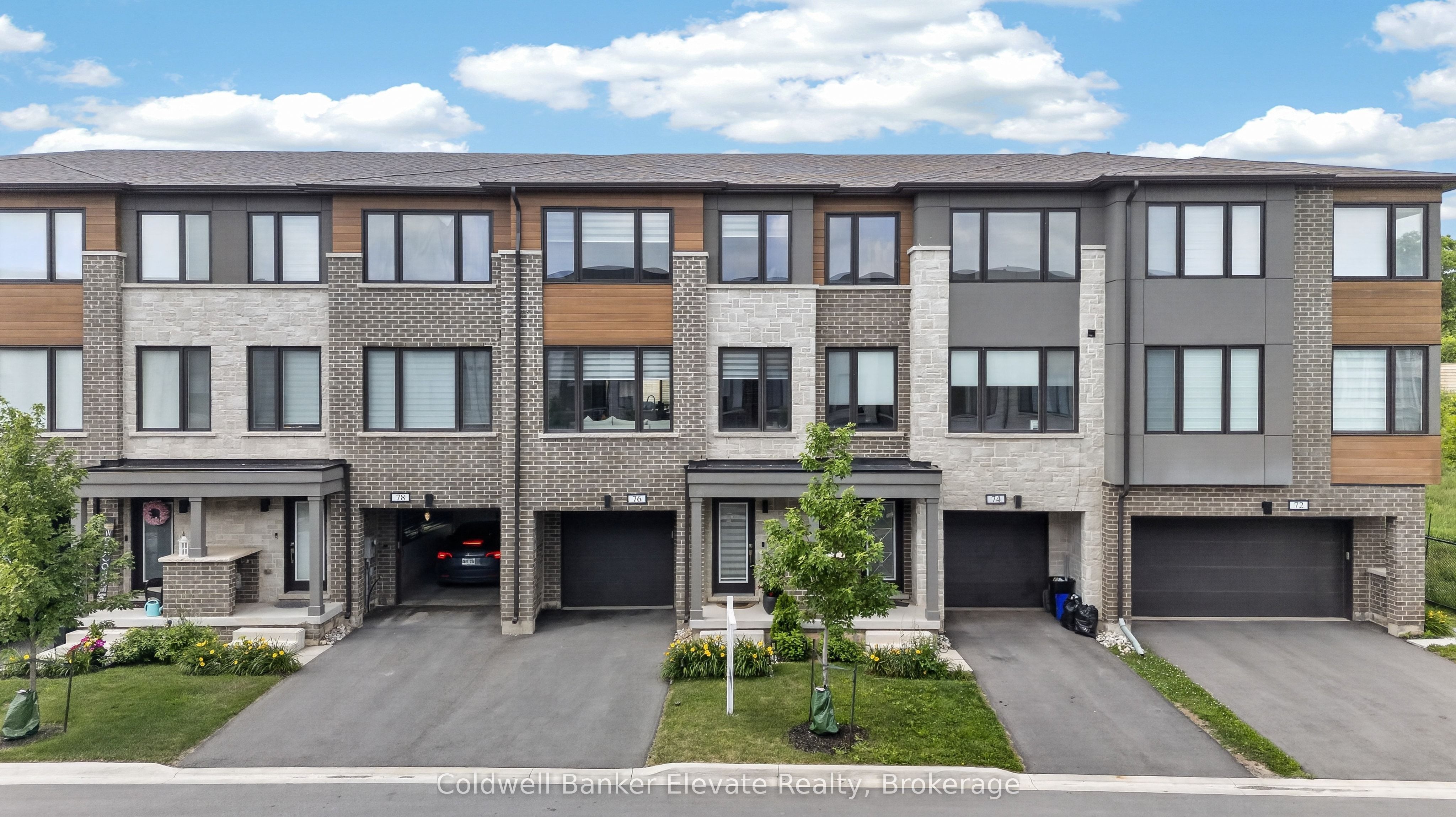 Photo 1 of 40 — 76 Windtree Way, Halton Hills, ON L7G 0P6