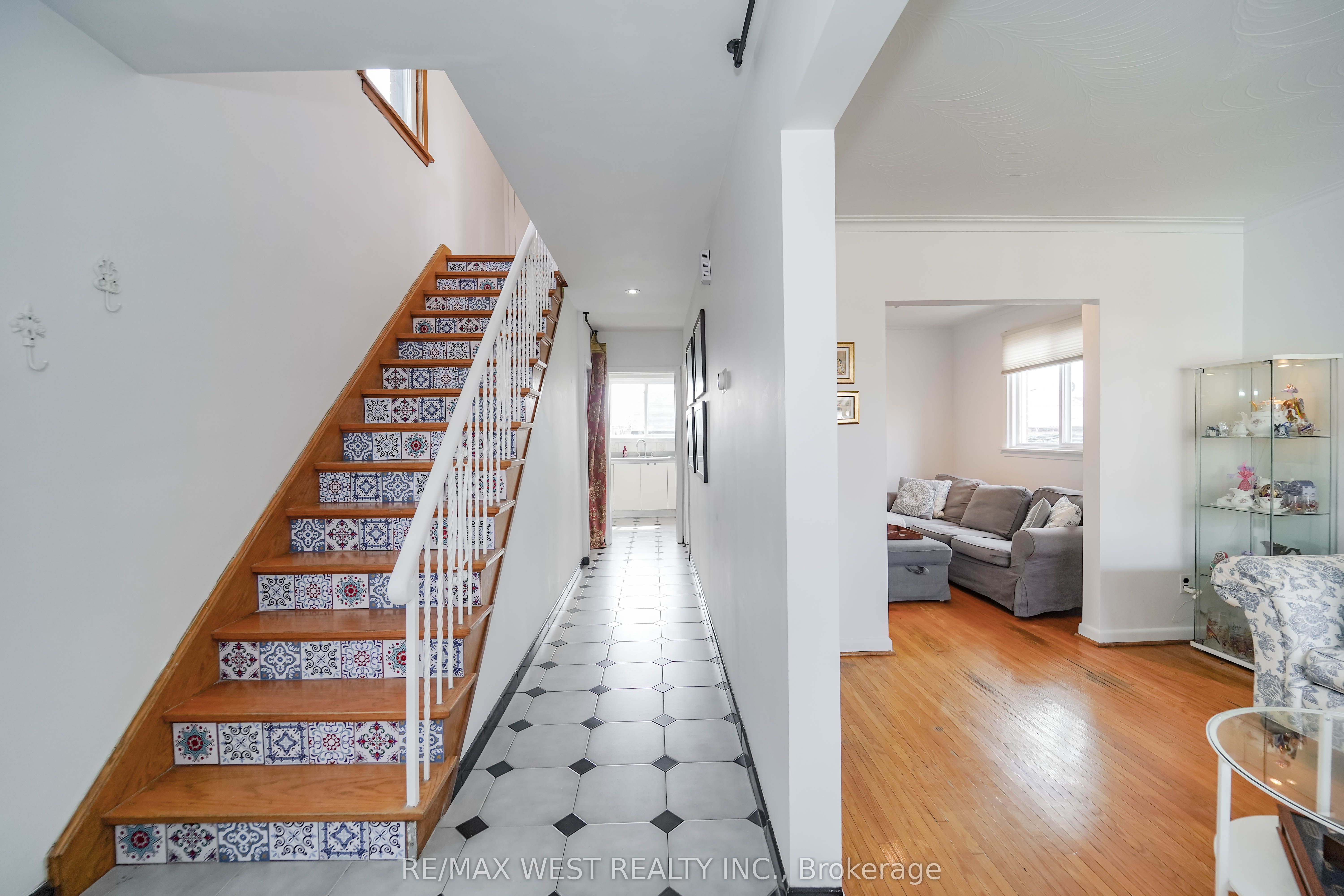 11 Helen Avenue