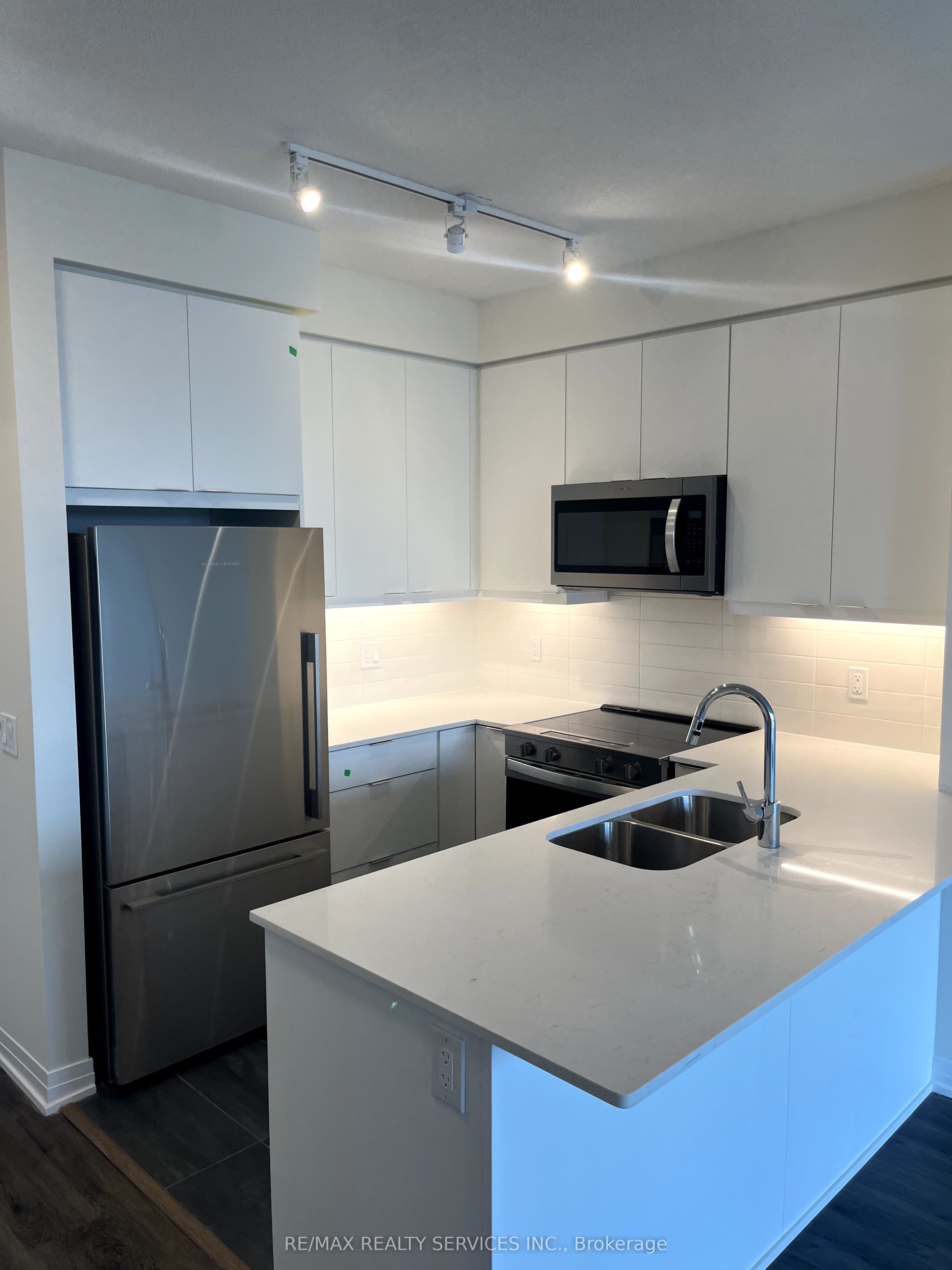 15 Watergarden Drive 2708