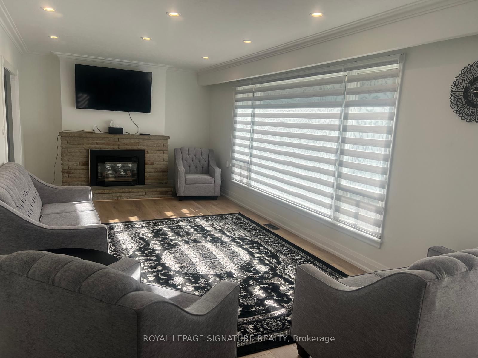 1410 Larchview Trail