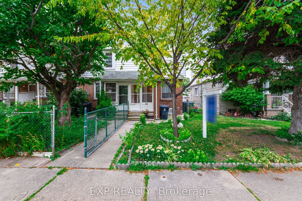 Photo of 214 Silverthorn Avenue, Toronto, ON M6N 3K4 (MLS # W12354992)