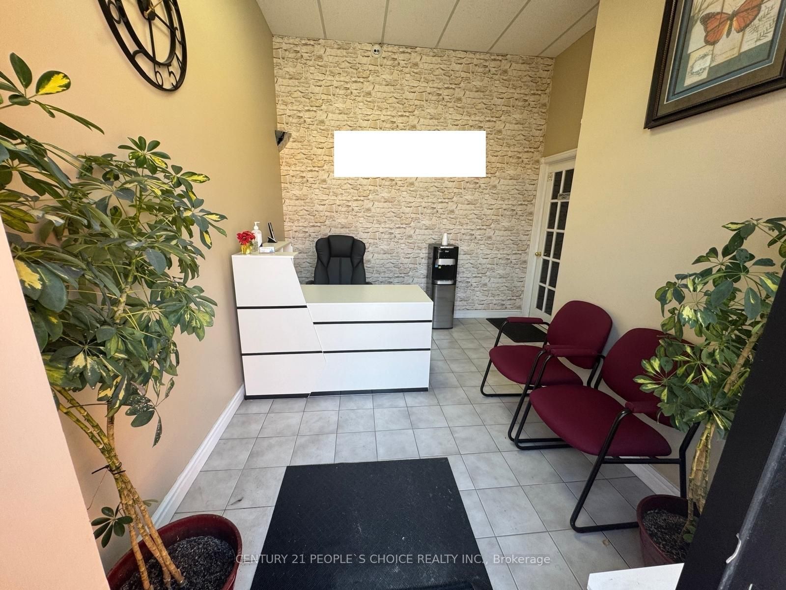 4801 Steeles Avenue W 21