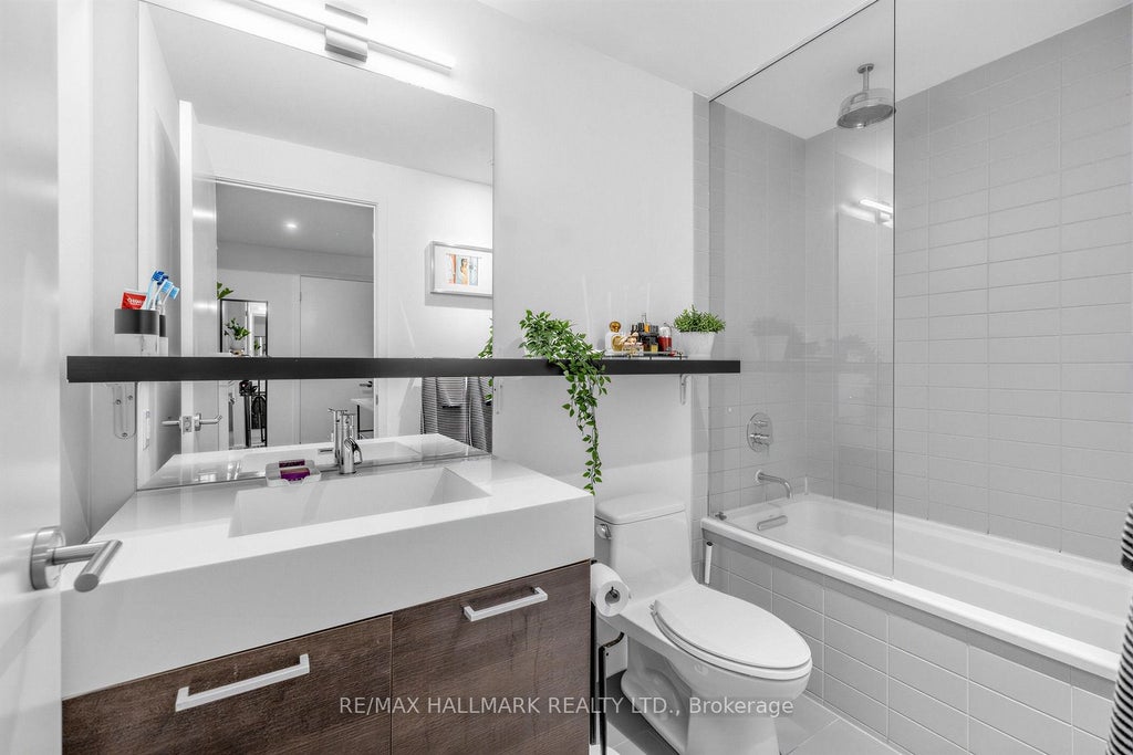 Photo of 90 Broadview Avenue #408, Toronto, ON M4M 0A7 (MLS # E13736492)