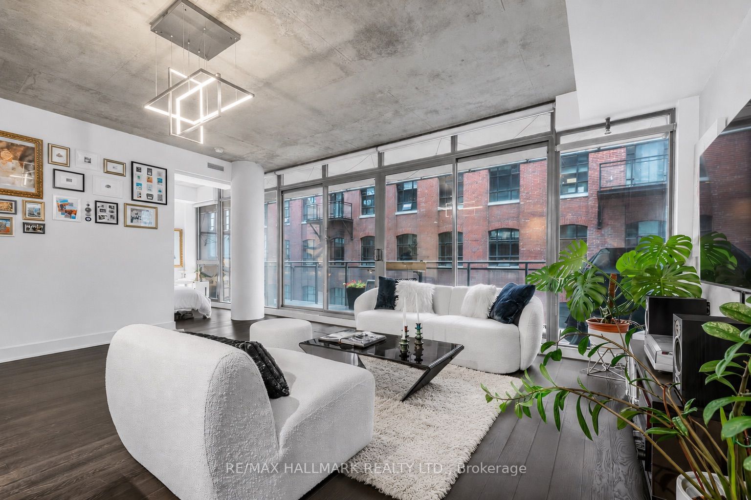 90 Broadview Avenue 408