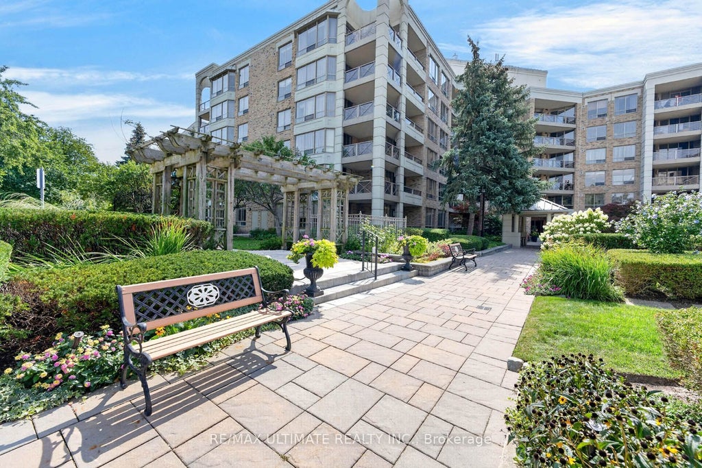 Photo of 215 The Donway W N/A #218, Toronto, ON M3B 3P5 (MLS # C13766424)
