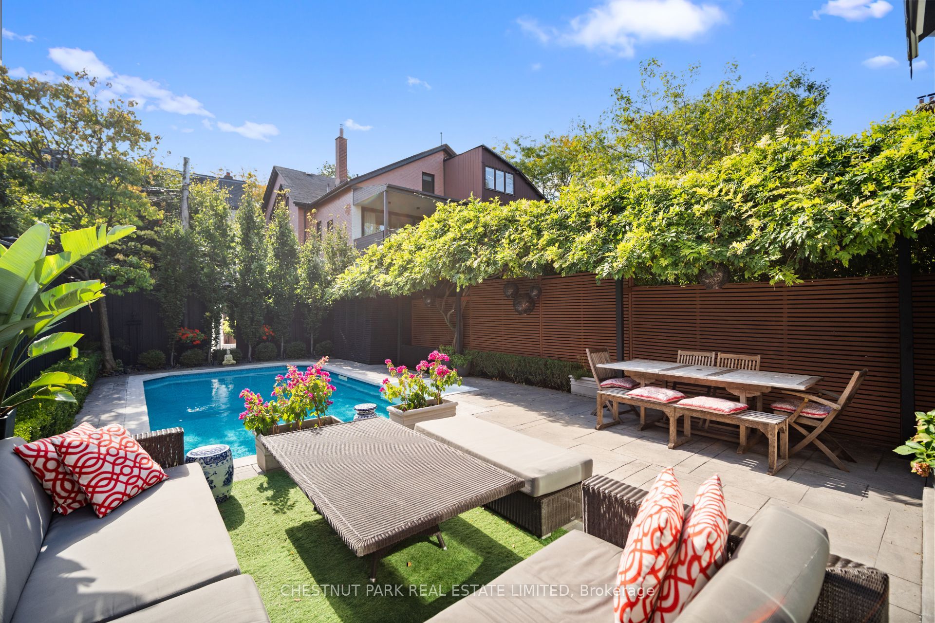 47 Bernard Avenue