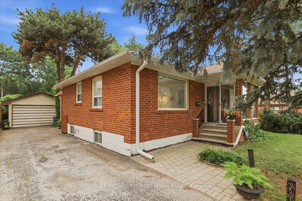 Photo of 241 Churchill Avenue, Toronto, ON M2R 1E2 (MLS # C14031000)
