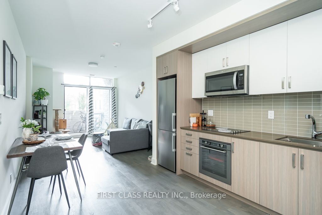 1575 Lakeshore Road W 159