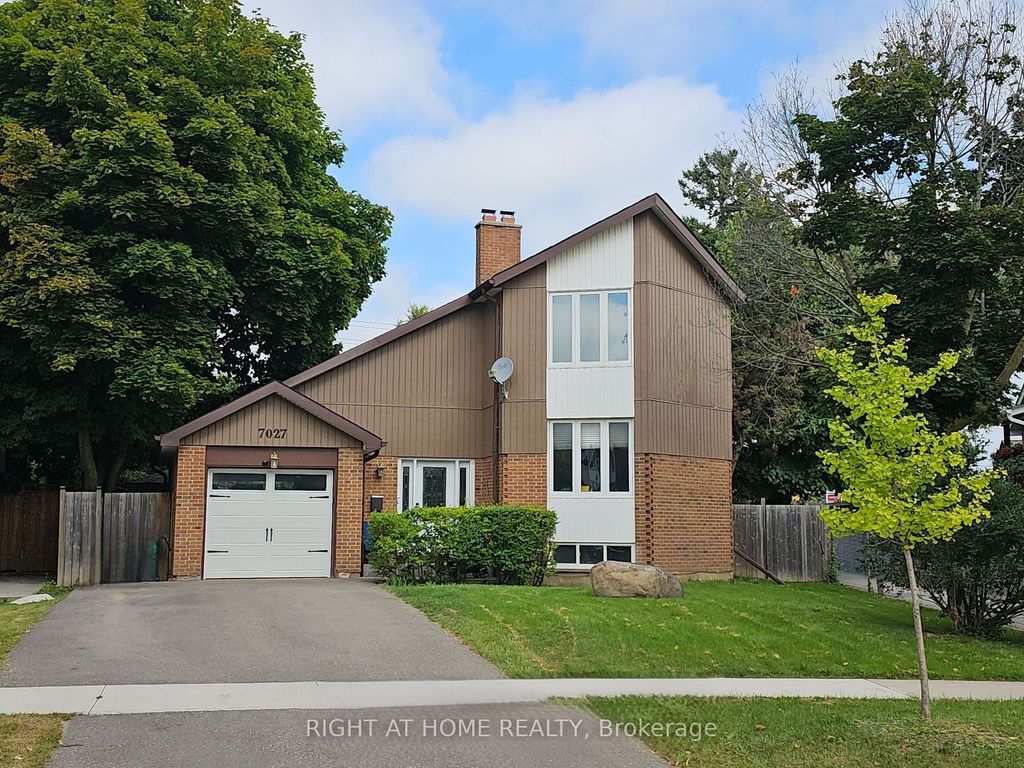 Photo of 7027 Estoril Road, Mississauga, ON L5N 1N3 (MLS # W13125548)