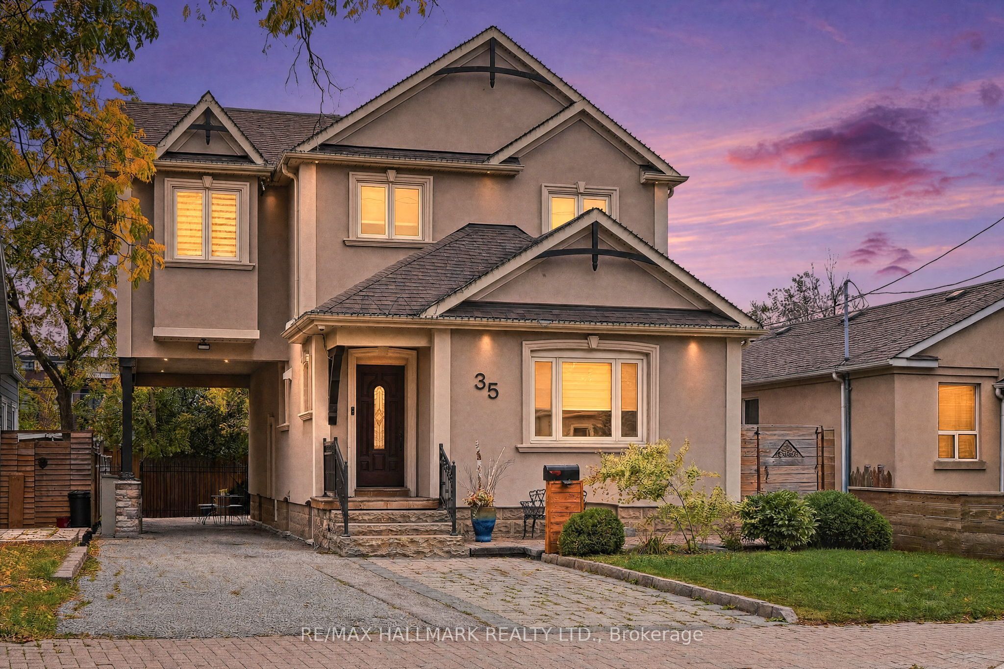 35 Rainbow Drive