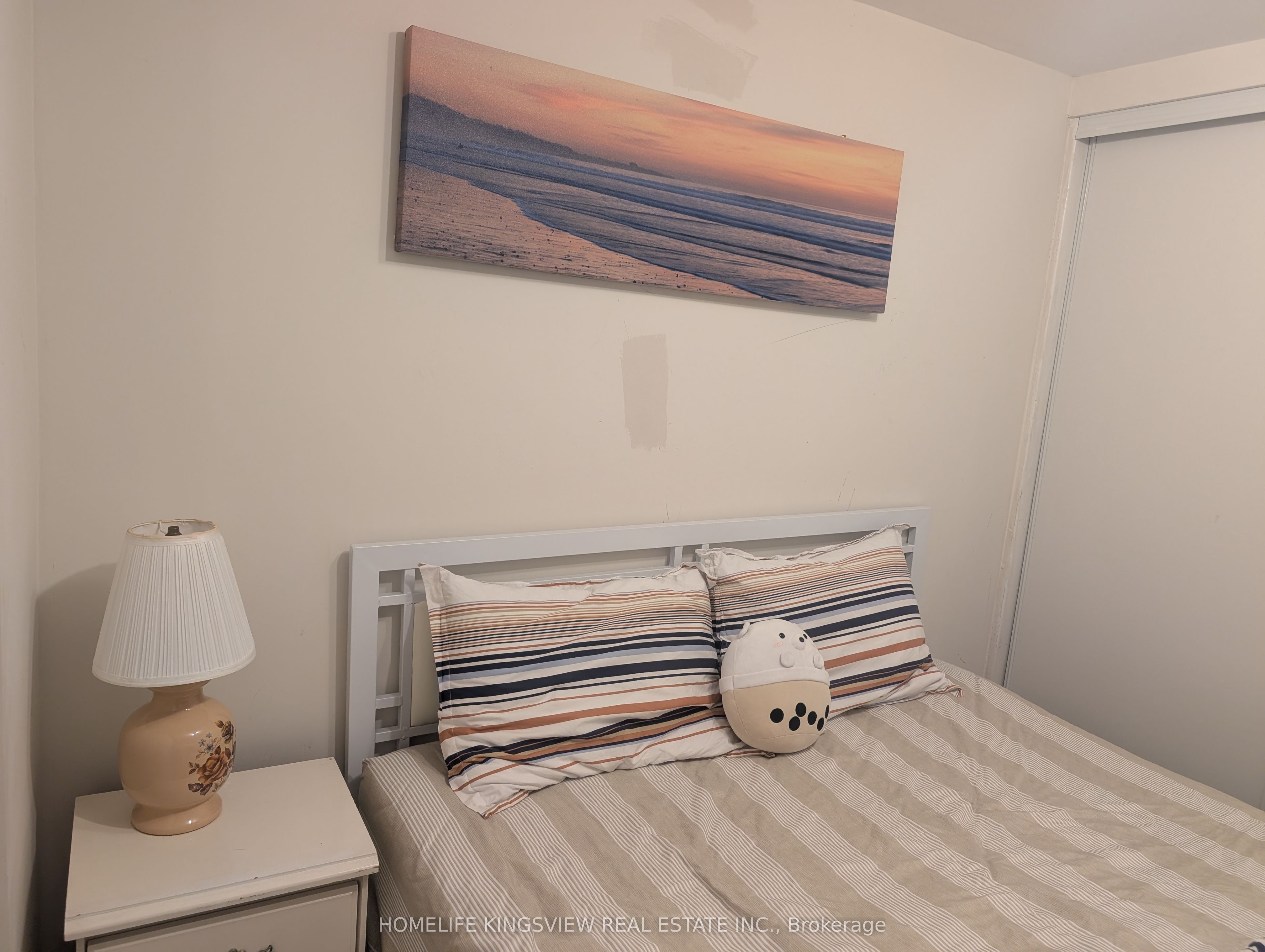3622 Birchmeadow Crescent Lower level