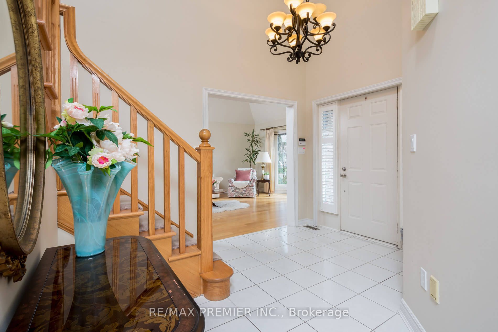 4011 Lantern Lane