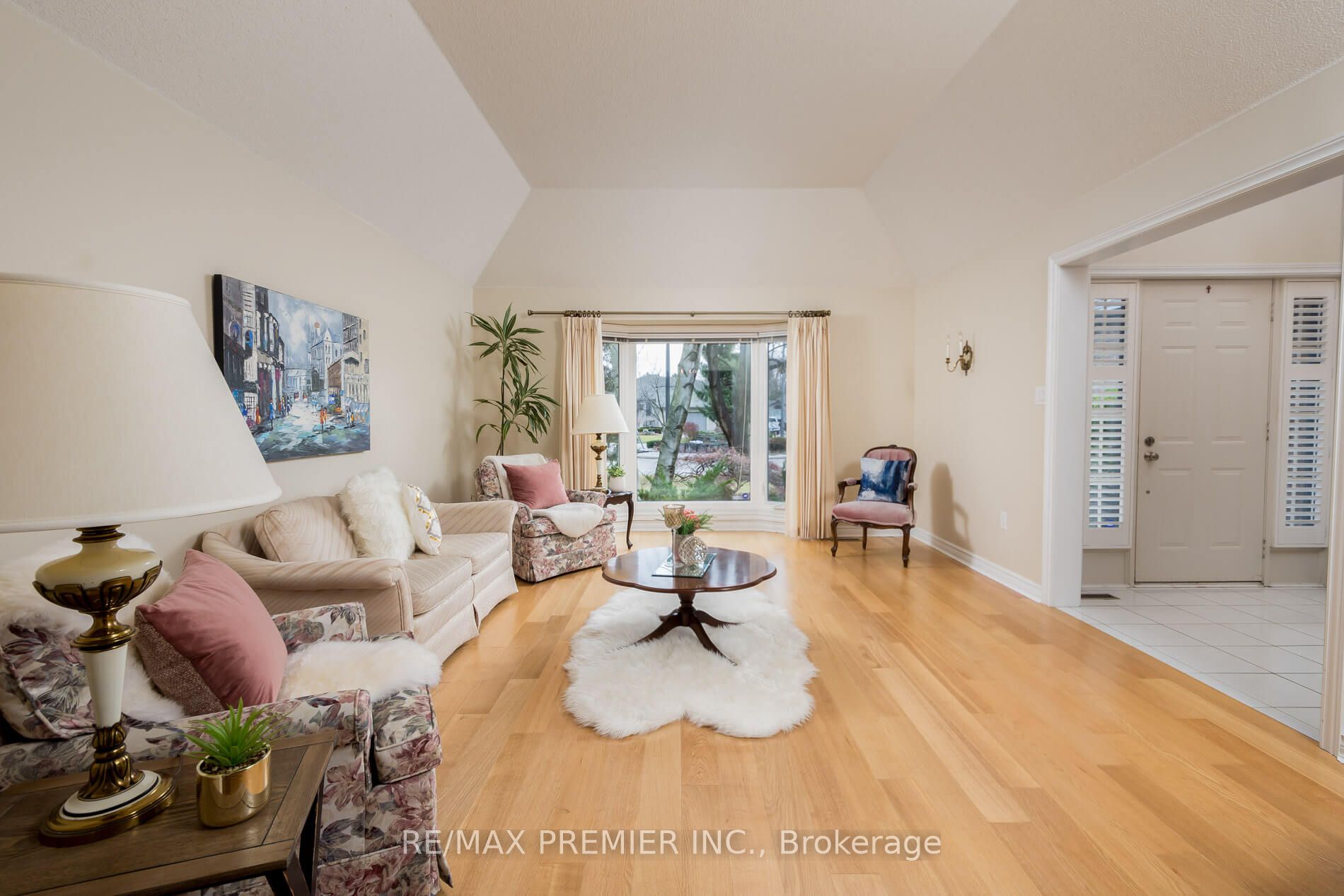 4011 Lantern Lane