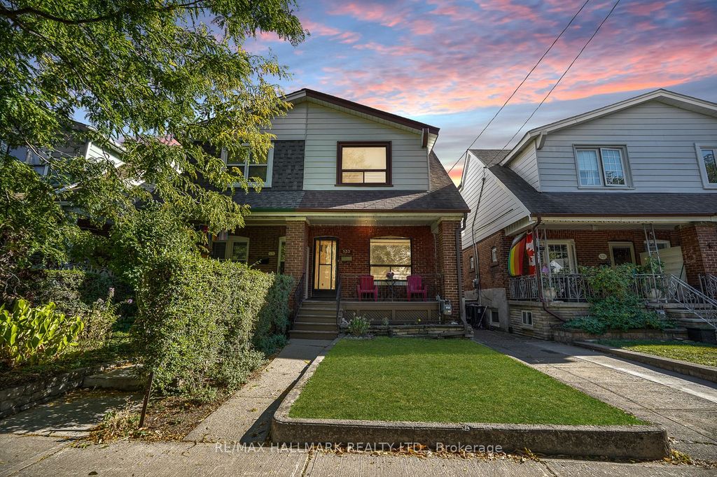 Photo of 533 Milverton Boulevard, Toronto, ON M4C 1X6 (MLS # E12419643)