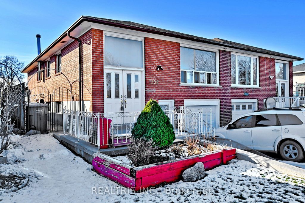 Photo of 7308 Cambrett Drive, Mississauga, ON L4T 2R5 (MLS # W12653298)
