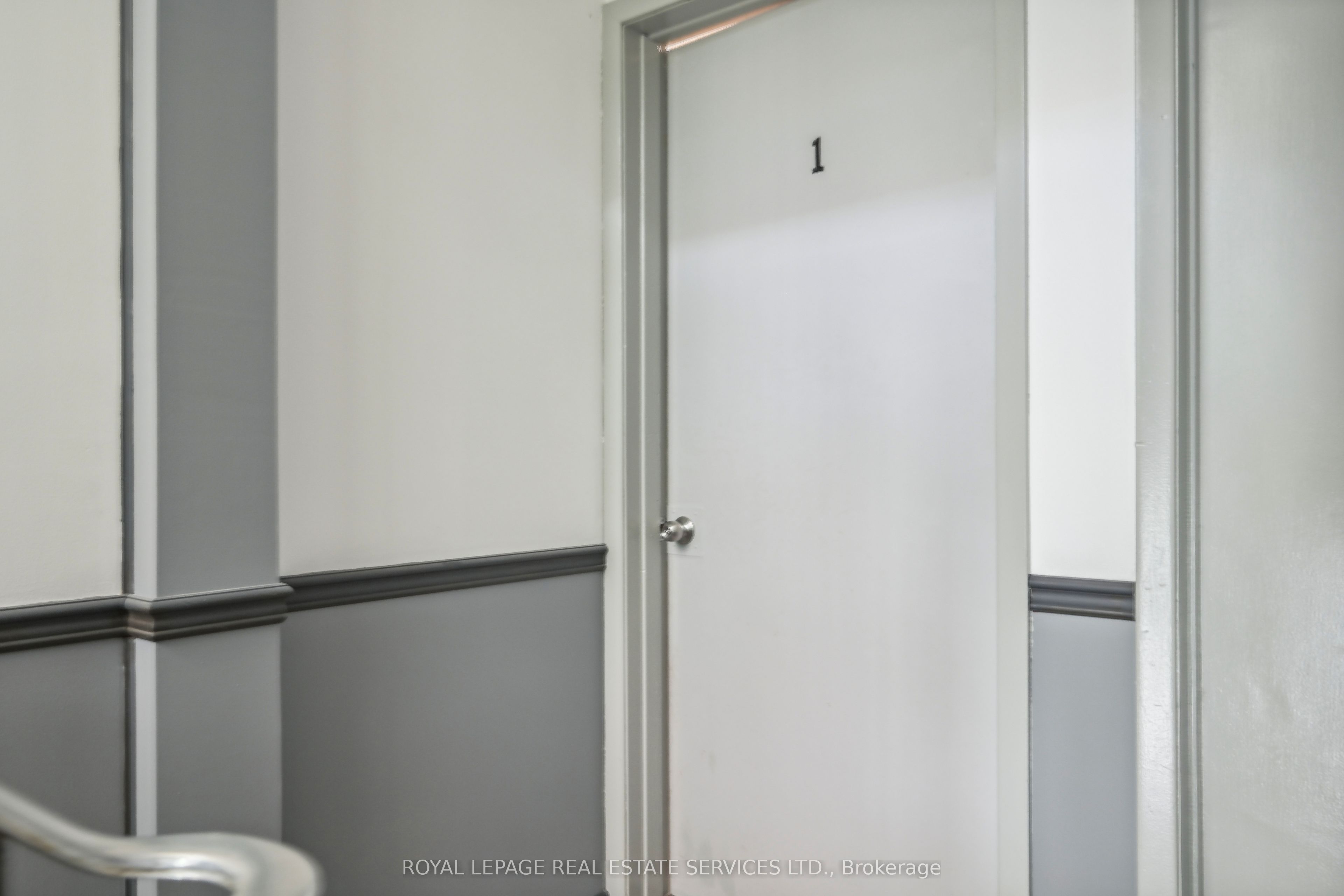 18 Thirty Third Street 1