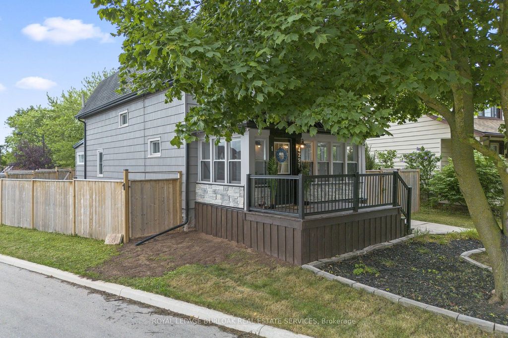Photo of 4297 East Avenue #1, Lincoln, ON L0R 1B6 (MLS # X12719038)