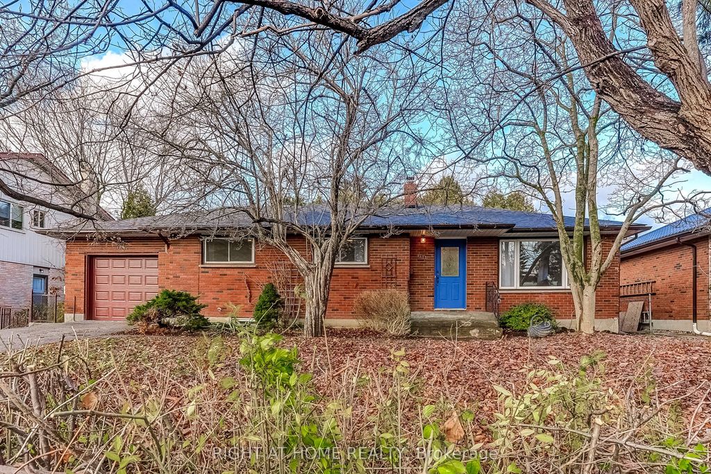 Photo of 374 Toynevale Road, Pickering, ON L1W 2H1 (MLS # E12584068)