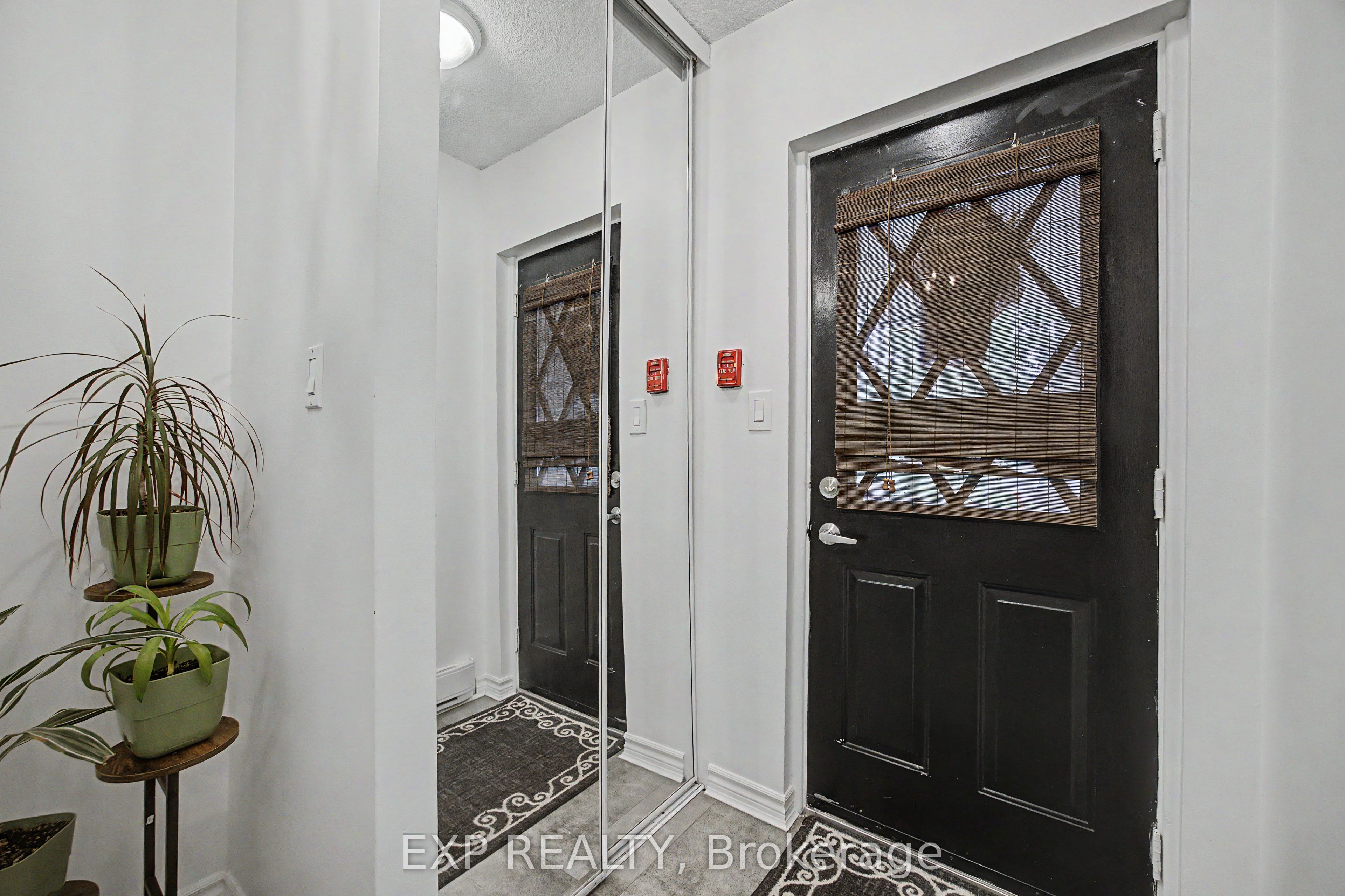 1000 Cedarglen Gate 501