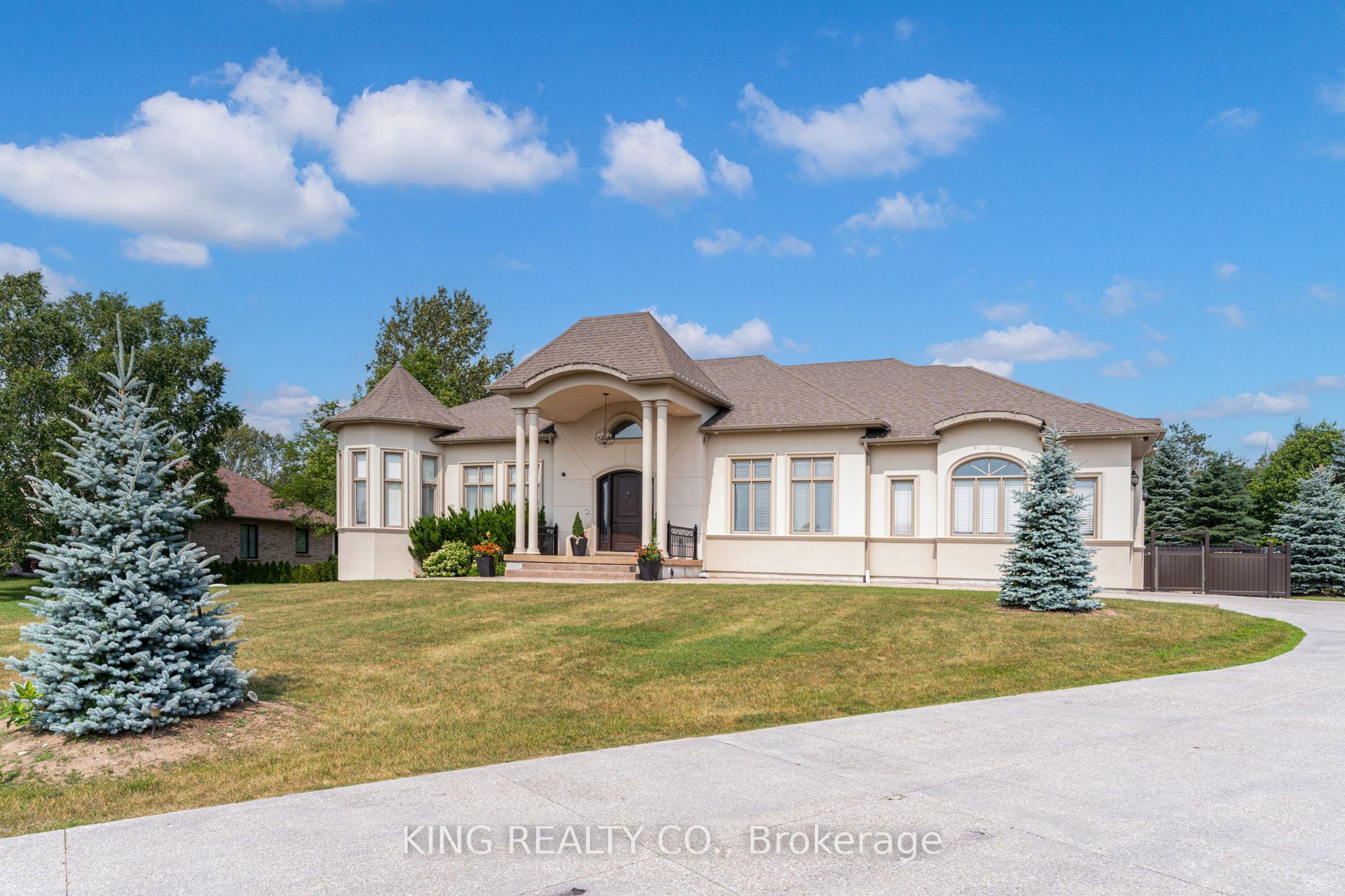 2 Dale Crescent