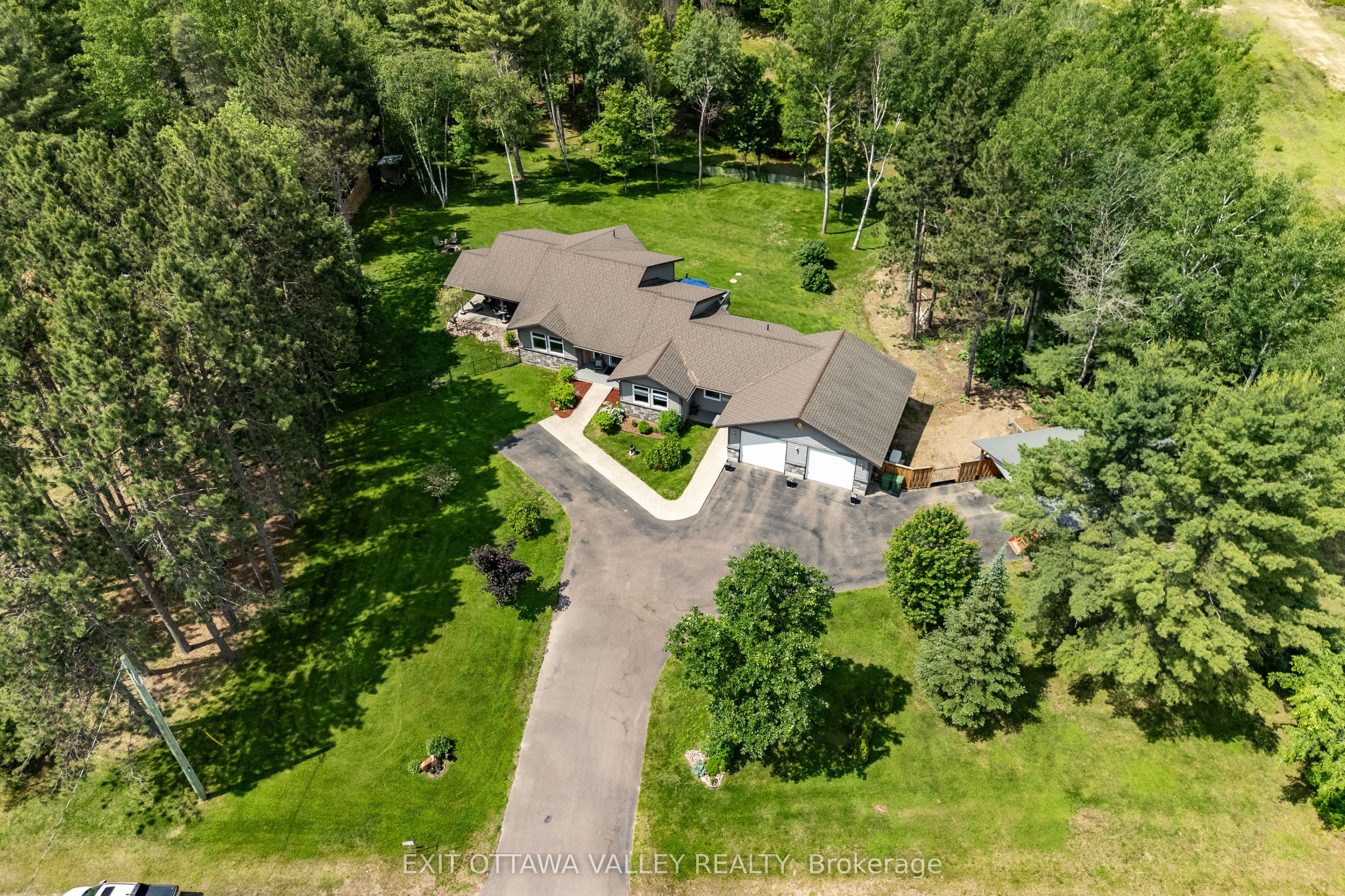 301 DORAN Road - Photo 2