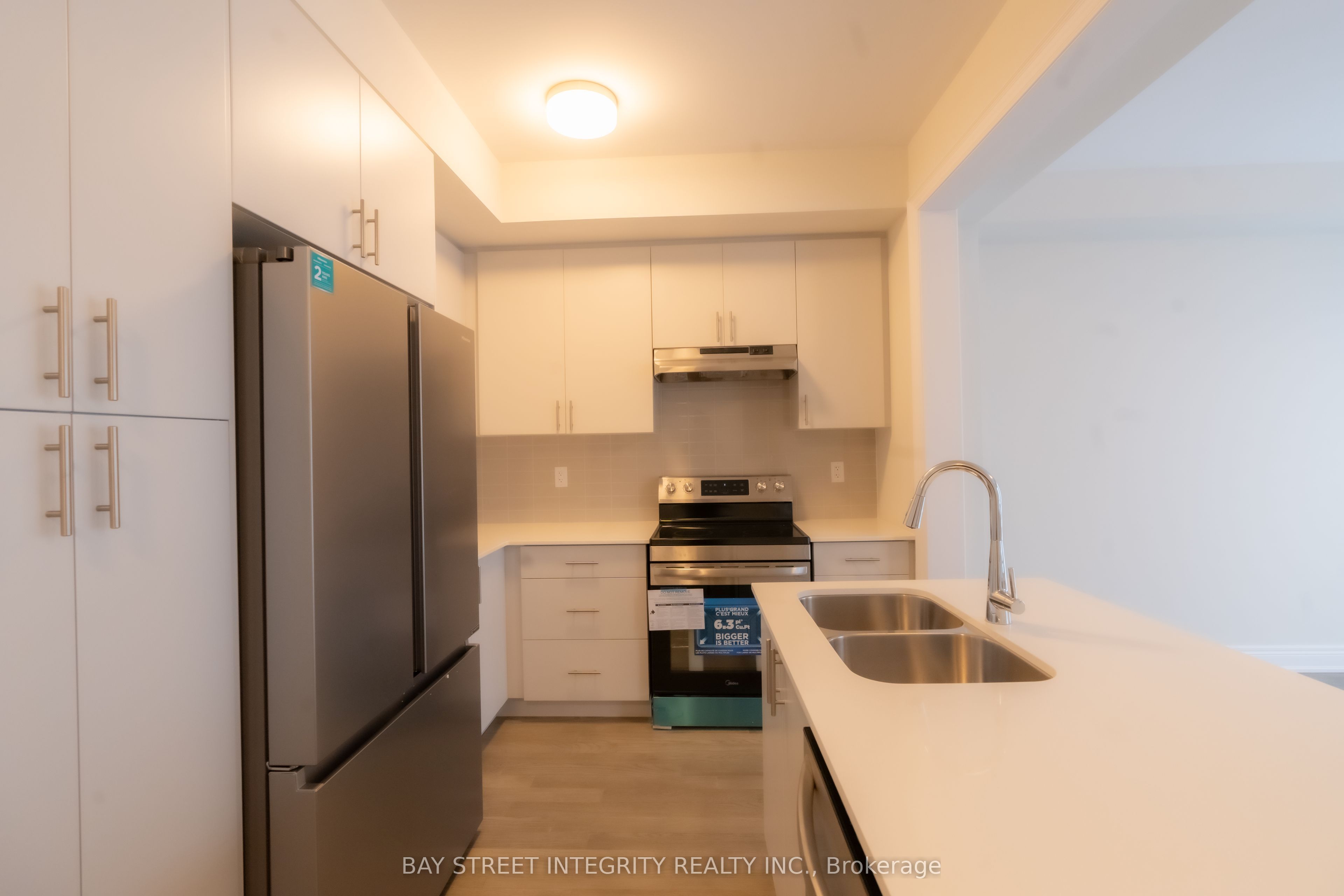 2184 Postmaster Drive 11