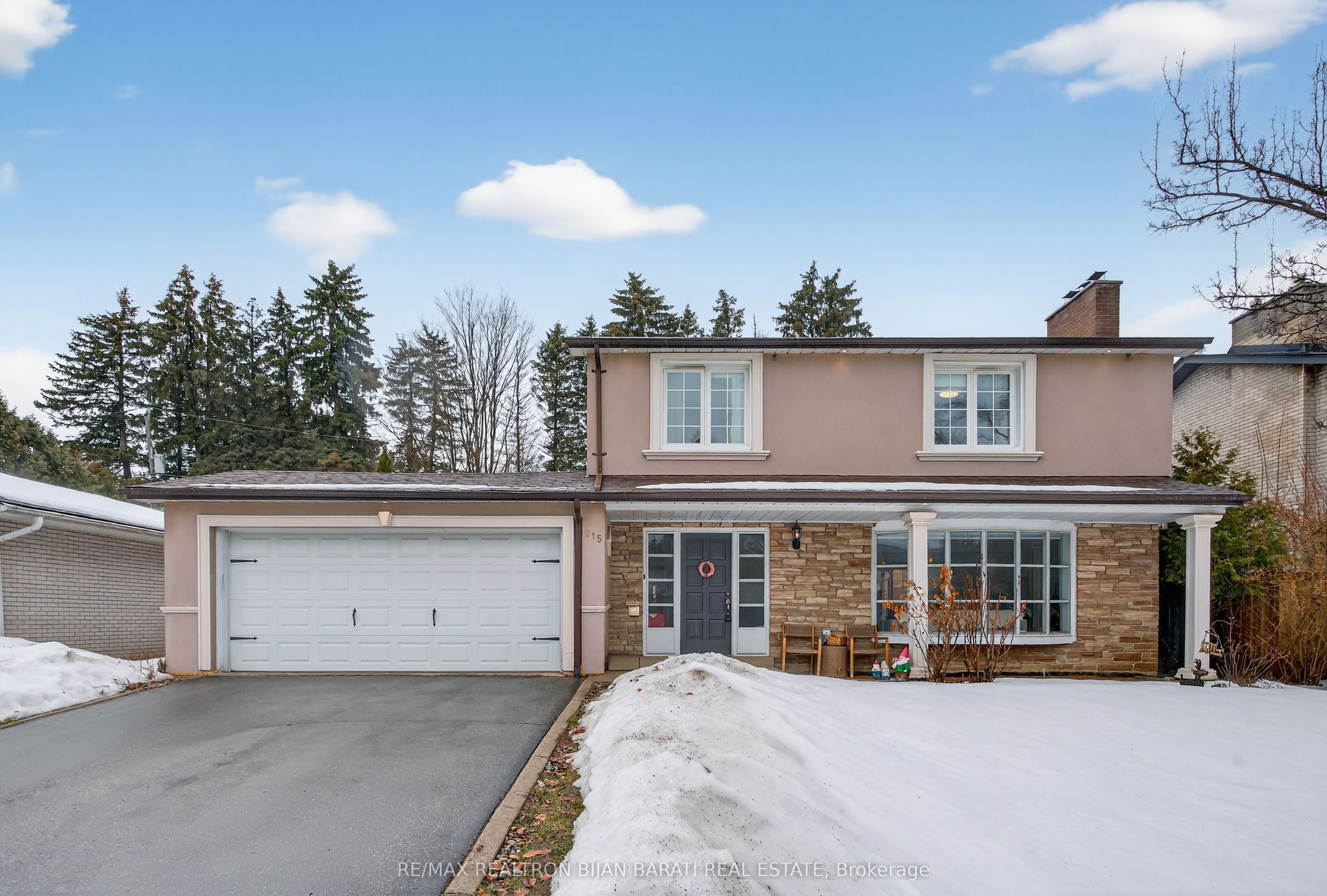 215 Grandview Avenue