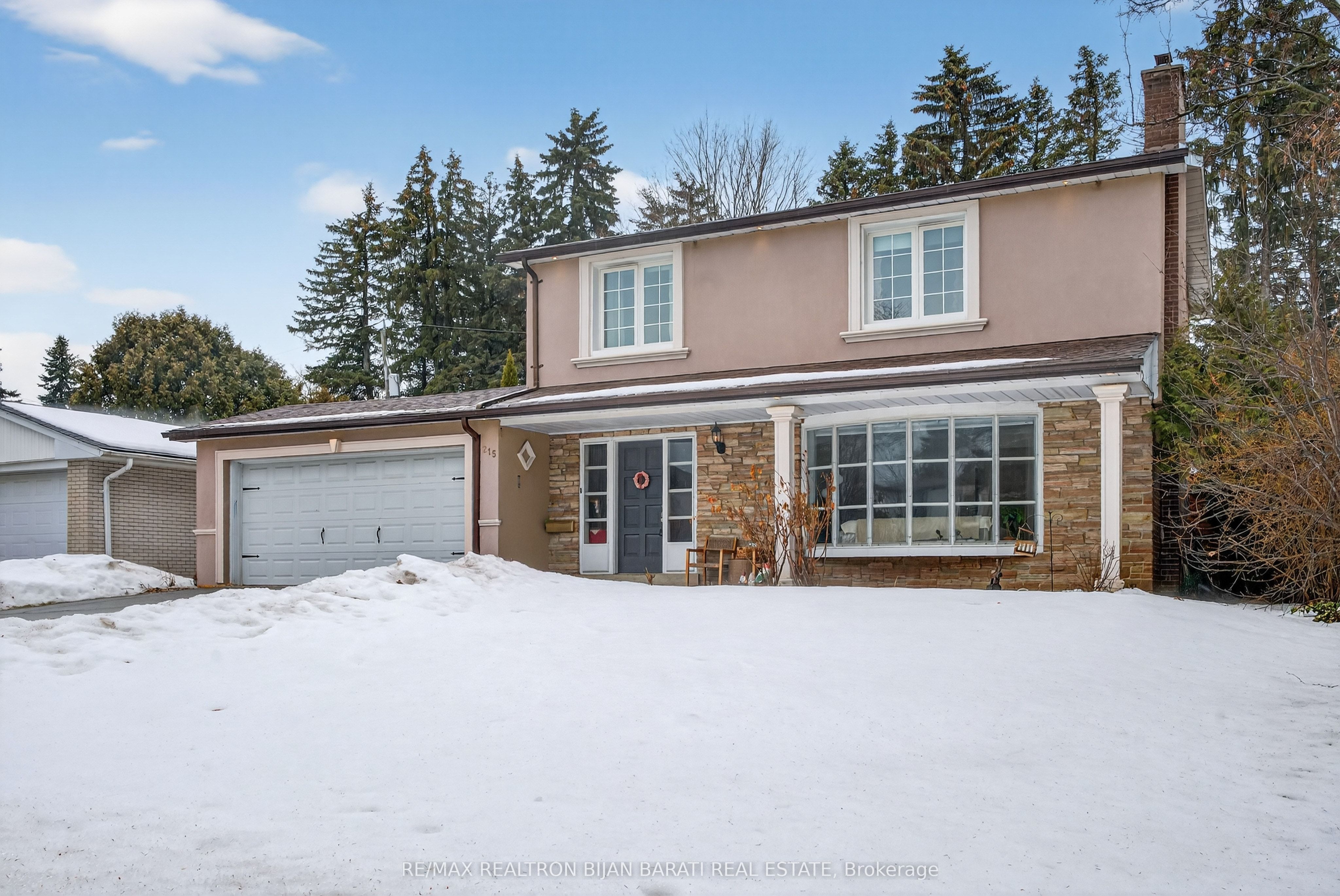 215 Grandview Avenue