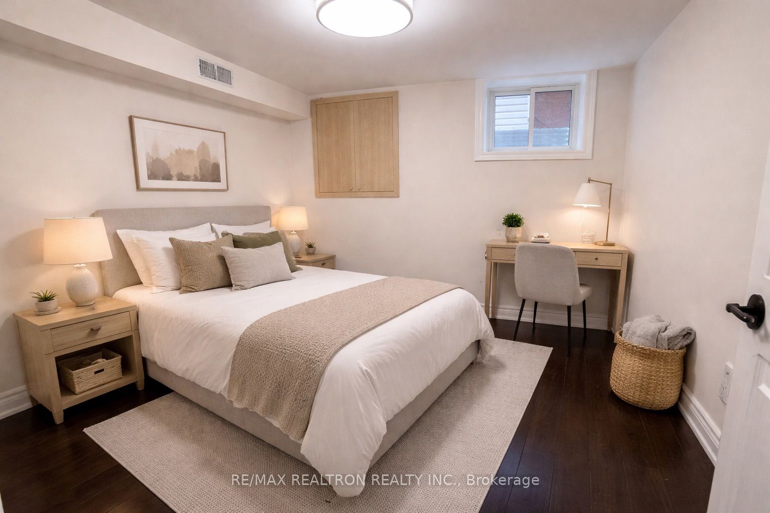 5640 Bell Harbour Drive BSMNT