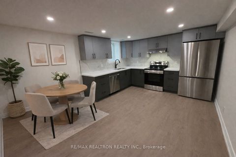 5640 Bell Harbour Drive BSMNT Mississauga ON L5M 5J3