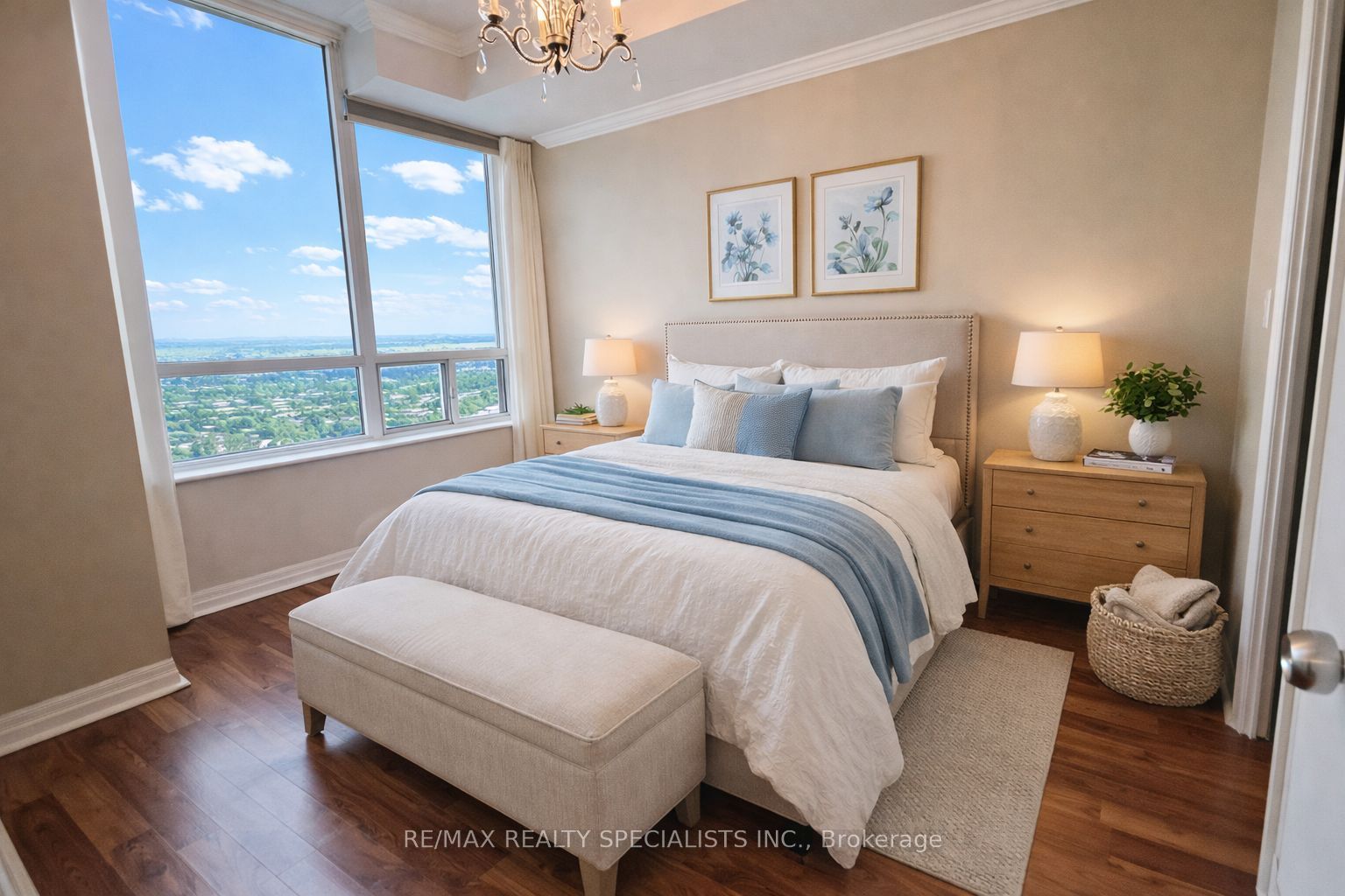 1359 Rathburn Road E 1611