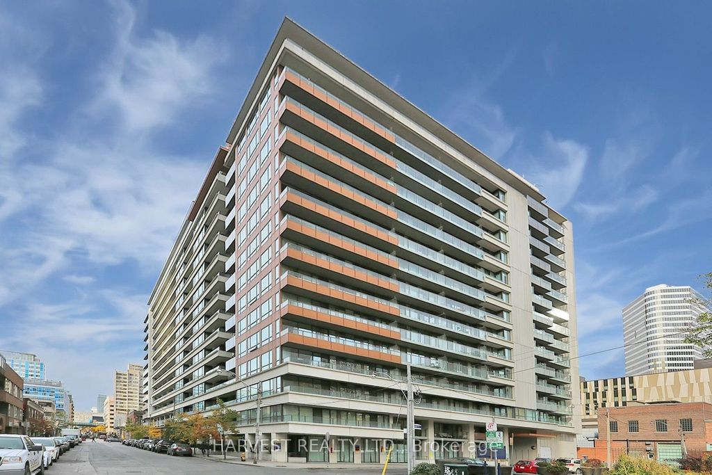 Photo of 111 Elizabeth Street #718, Toronto, ON M5G 1P7 (MLS # C13111958)