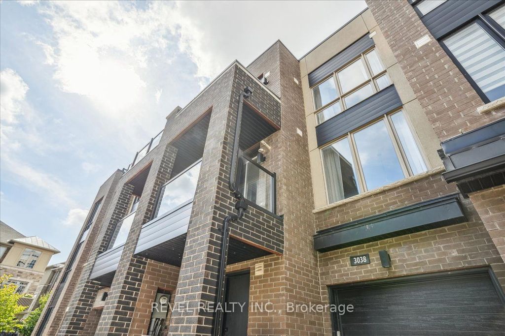 Photo of 3038 Blacktusk Common, Oakville, ON L6H 7E3 (MLS # W13059732)