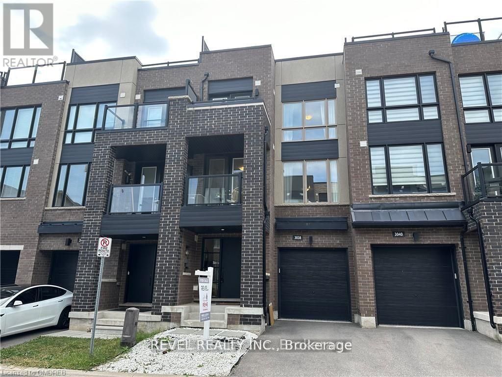 Photo of 3038 Blacktusk Common, Oakville, ON L6H 7E3 (MLS # W13059732)