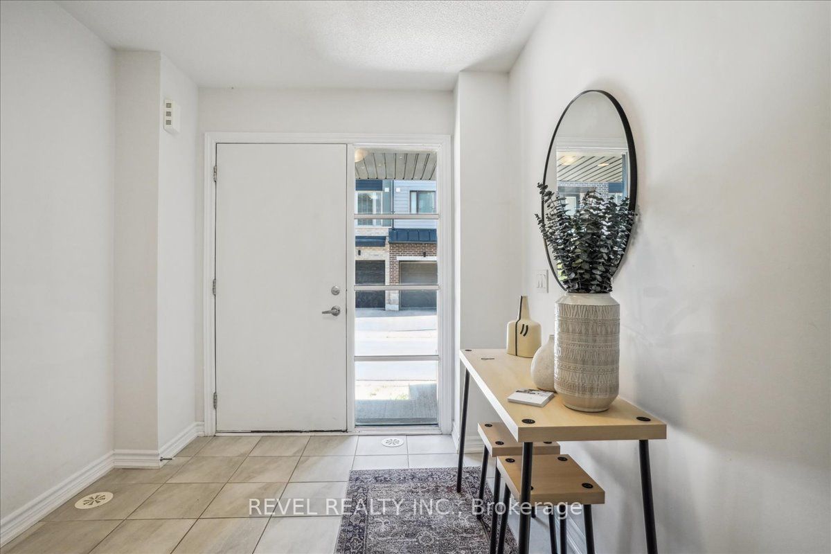 3038 Blacktusk Common