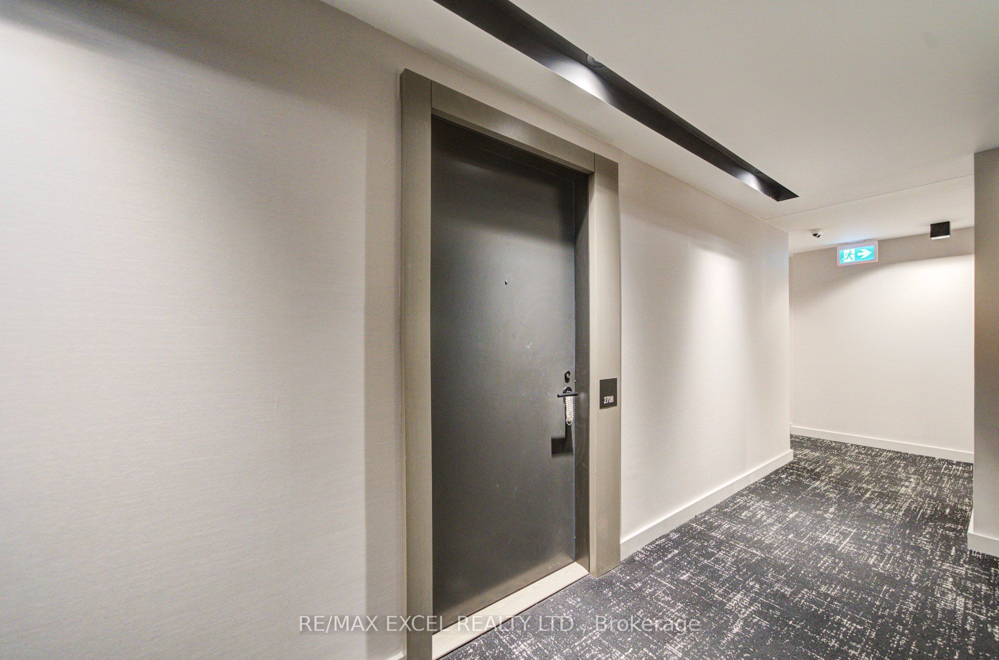 108 Peter Street 2708