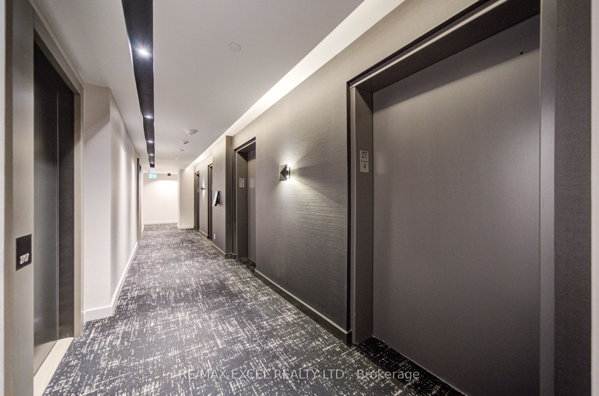 108 Peter Street 2708