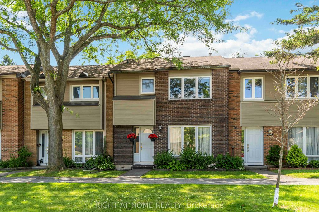 Photo of 21 Midland Crescent #3, South of Baseline to Knoxdale, ON K2H 8P6 (MLS # X12442608)
