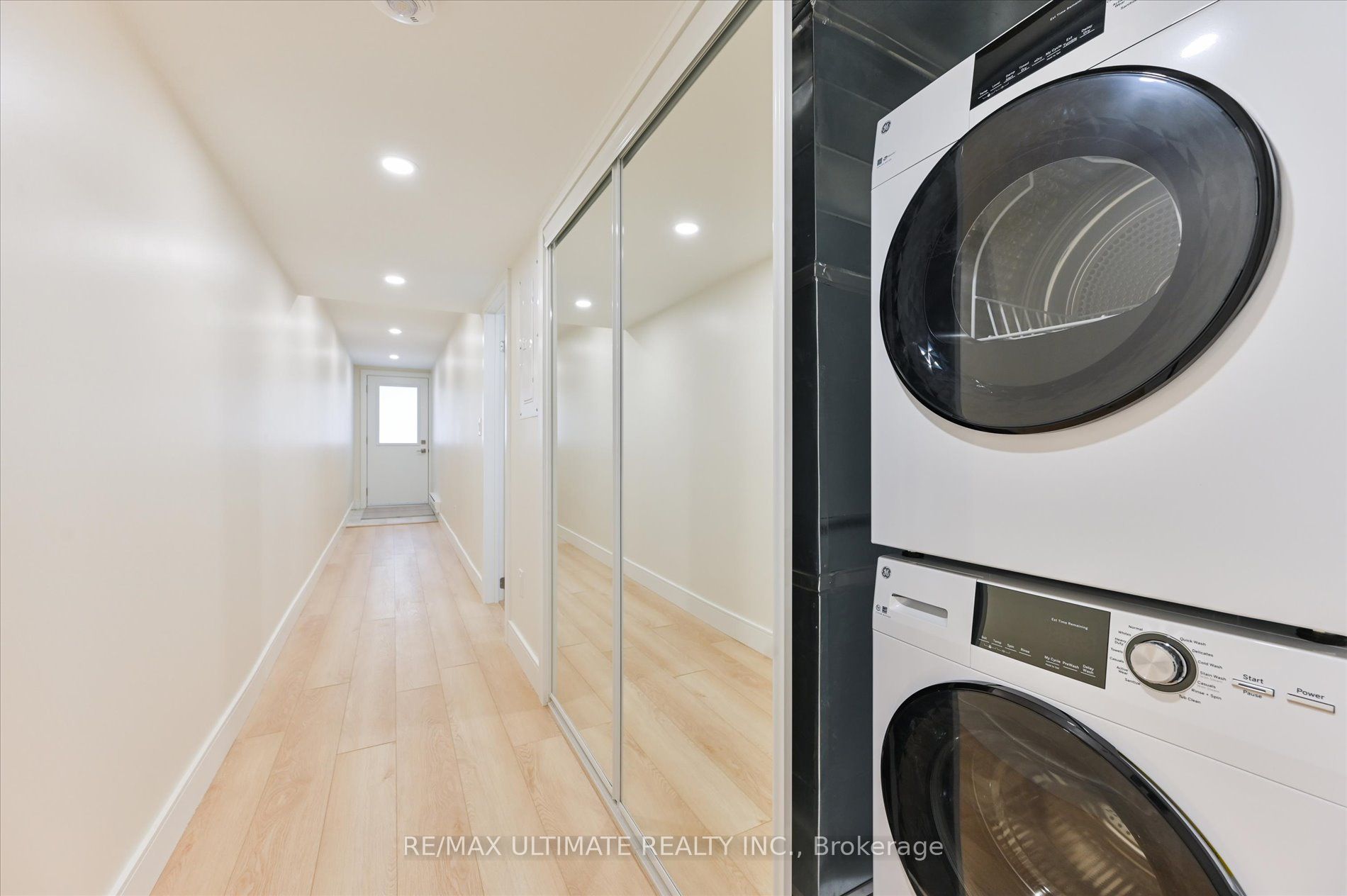 1205 College Street Apt 1