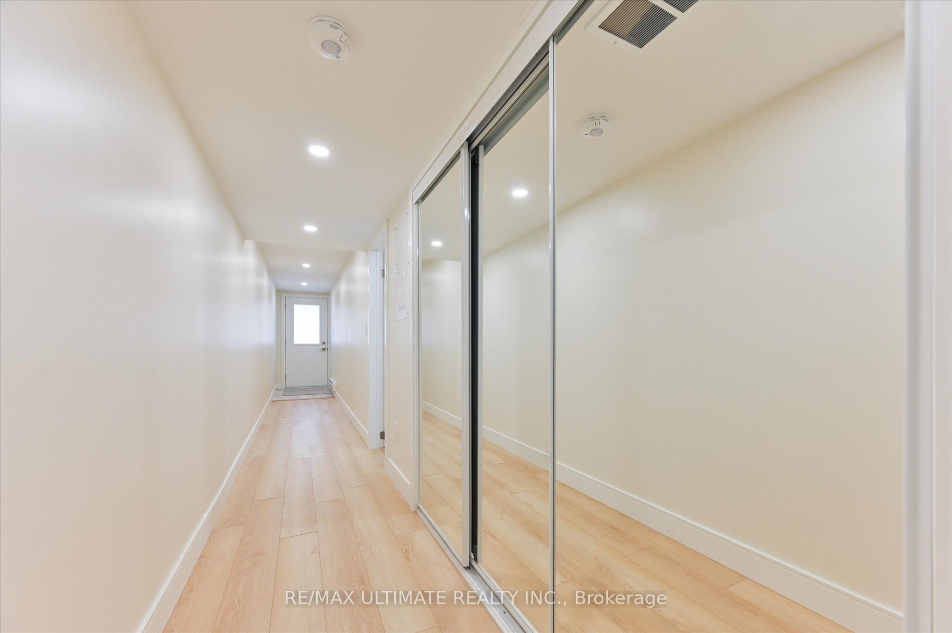 1205 College Street Apt 1
