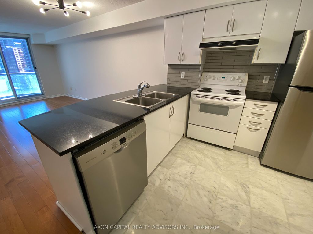 Photo of 801 Bay Street #902, Toronto, ON M5S 1Y9 (MLS # C12361633)