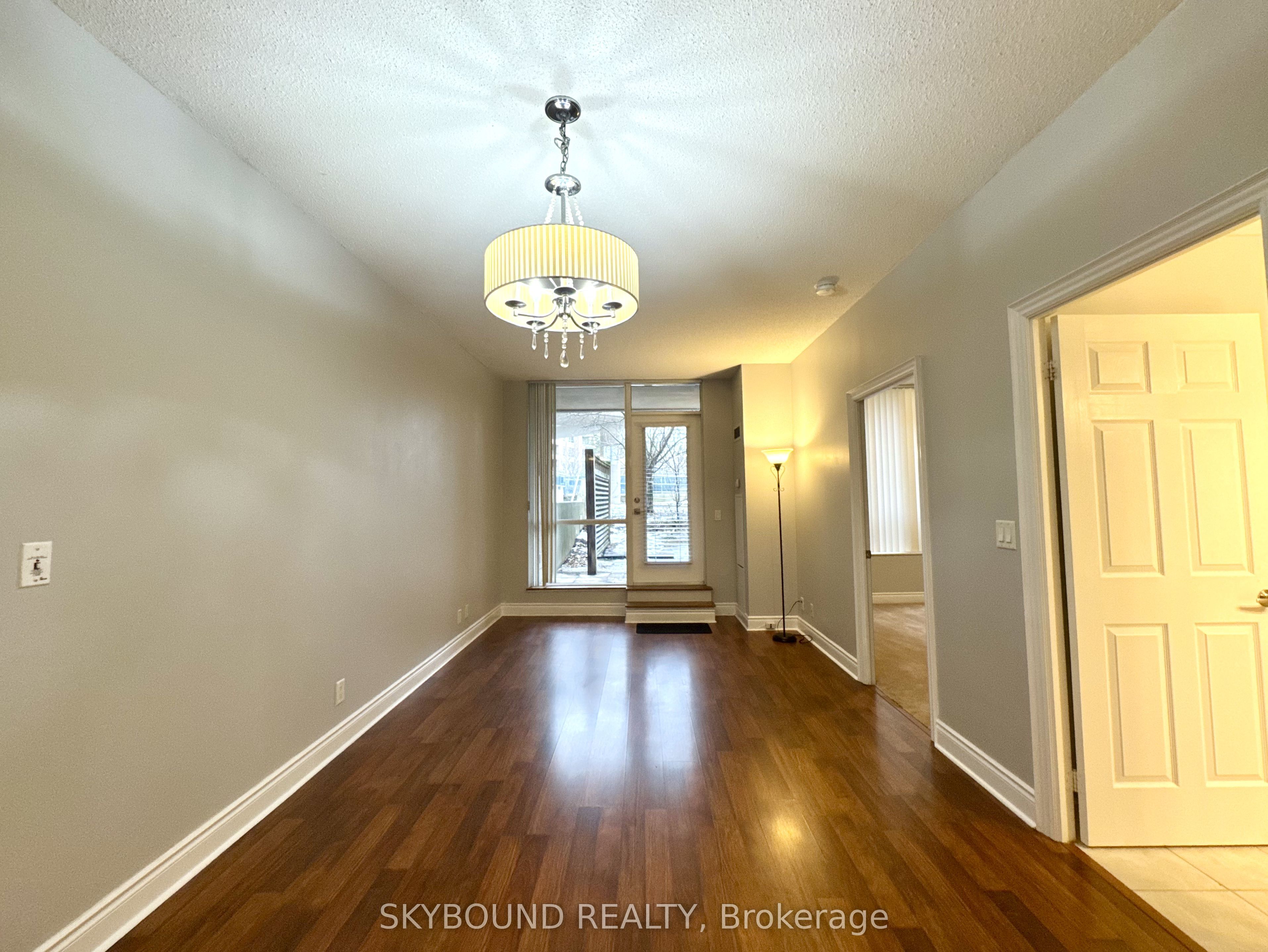 33 Cox Boulevard 131