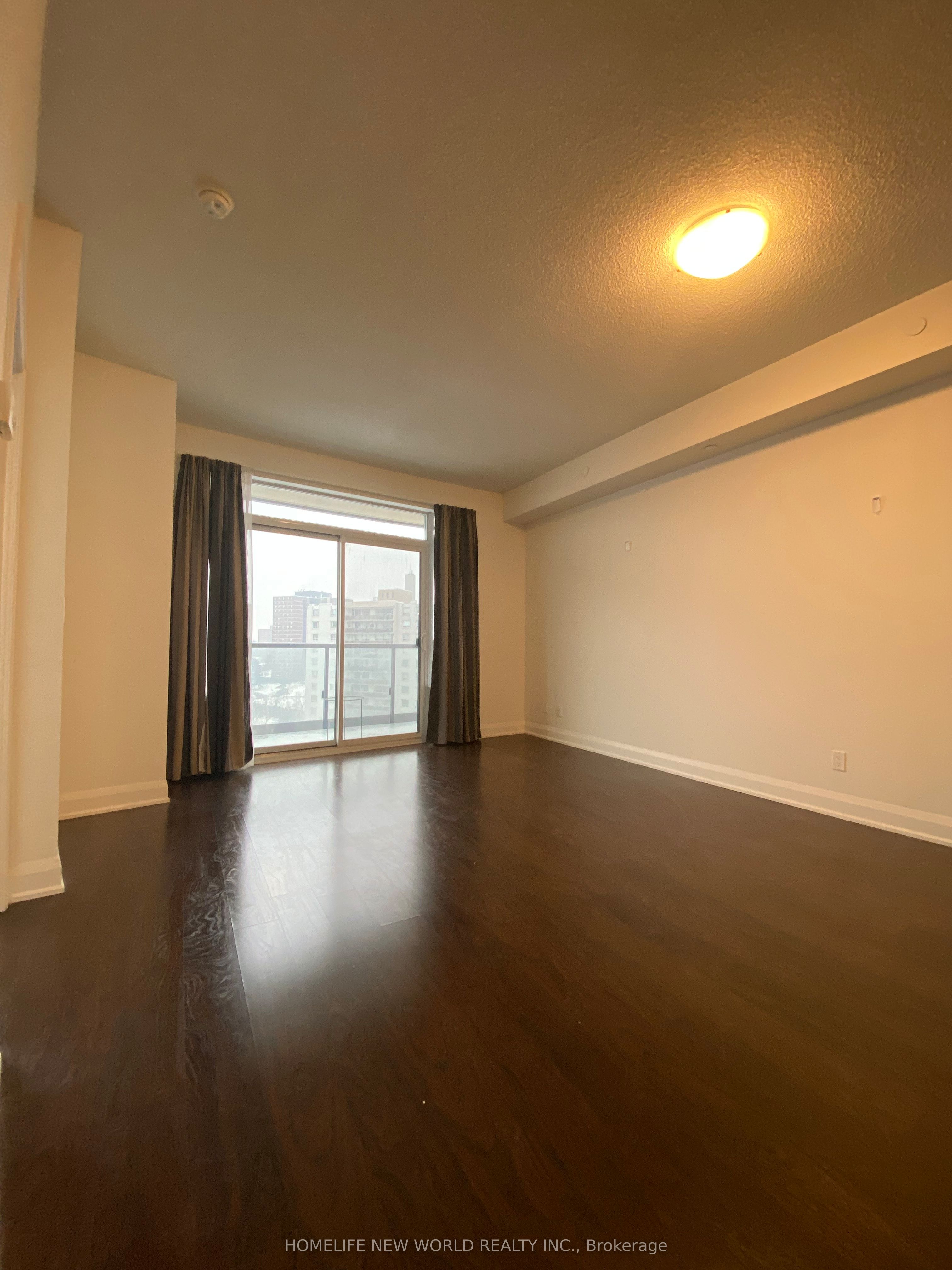 25 Fontenay Court 1106