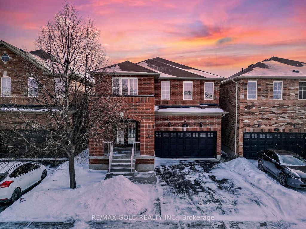 Photo of 18 Travis Crescent, Brampton, ON L7A 0P2 (MLS # W12654450)