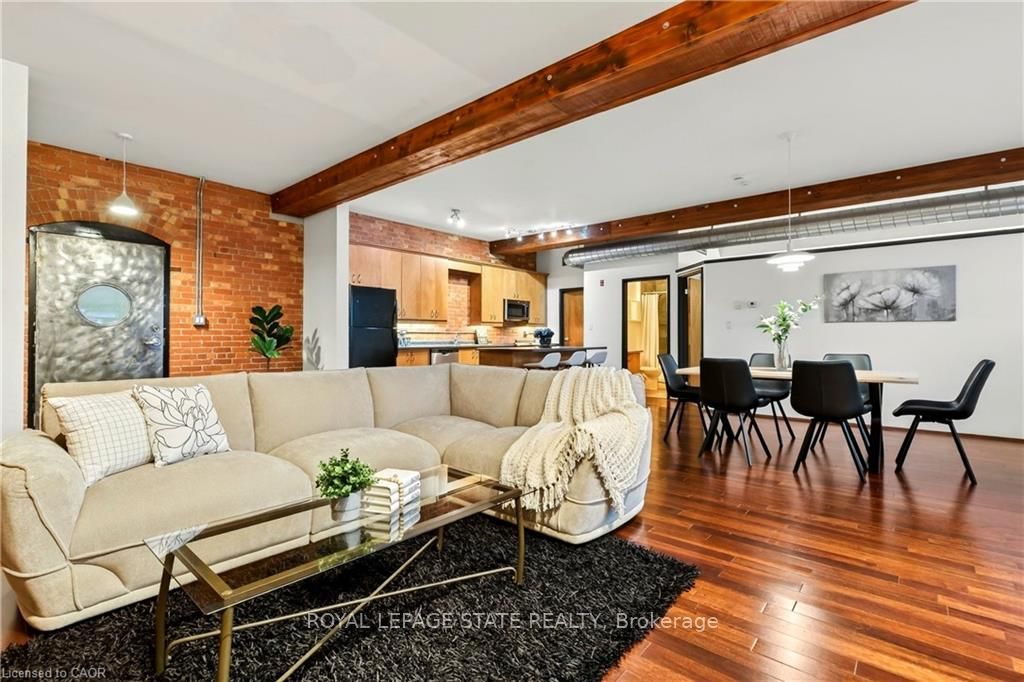 357 Hunter Street W 13