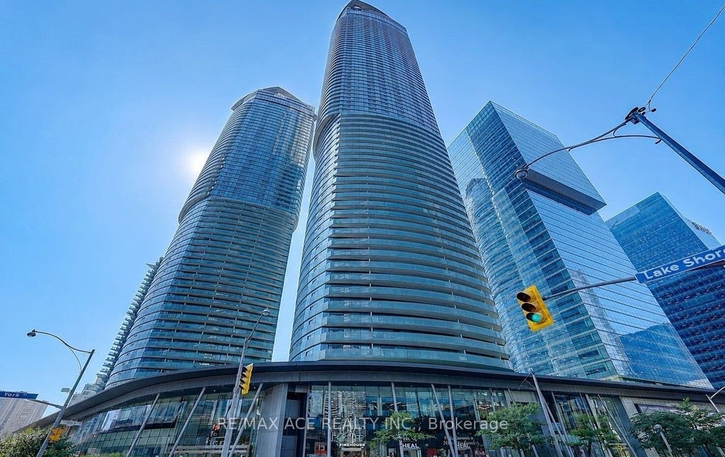 Photo of 12 York Street #404, Toronto, ON M5J 2Z2 (MLS # C13774652)