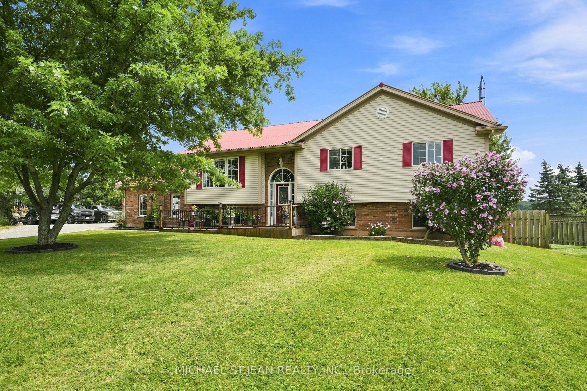 3557 Grimsby Road
